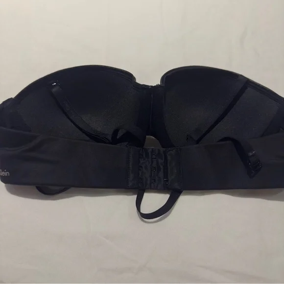 NWOT Calvin Klein Strapless Push Up Bra Detachable Straps Size 34A Black - Picture 10 of 14